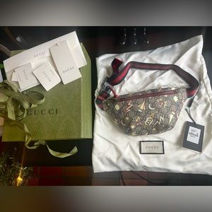 NWT Gucci GG Space Print Belt Bag